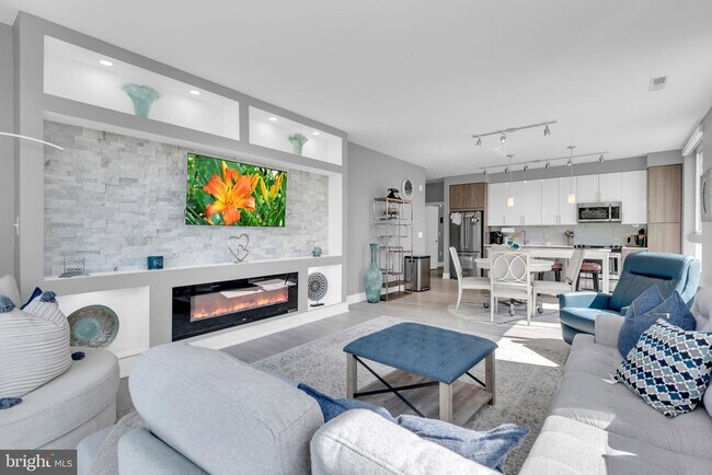 Foto del edificio - 145 Riverhaven Dr