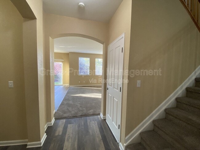 Foto del edificio - 239 Bristlecone St