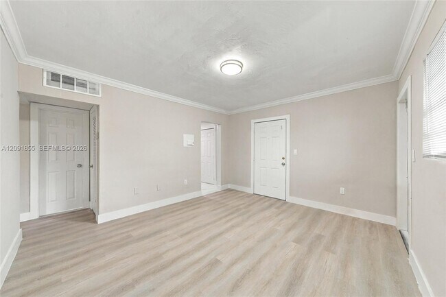 Foto del edificio - 219 NW 10th Ave