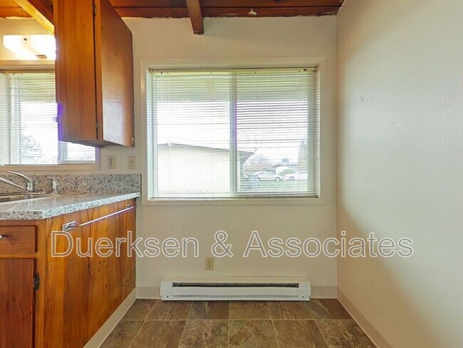 Foto del edificio - 2530 SE Sherman St