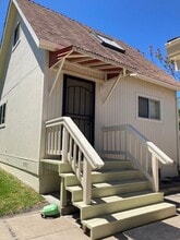 Building Photo - 515.5 Mitchell Dr