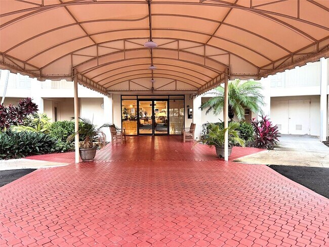Foto del edificio - 3010 N Course Dr