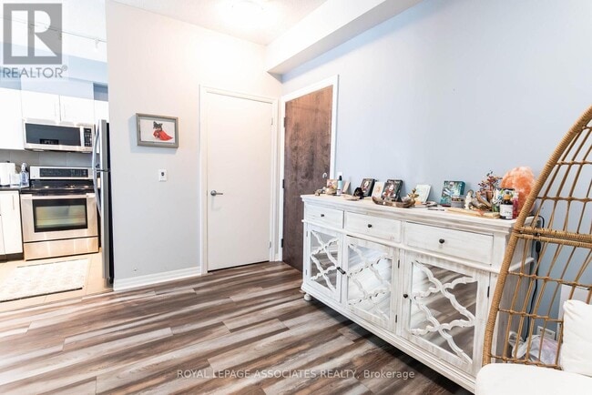 Photo du bâtiment - 16 Yonge St