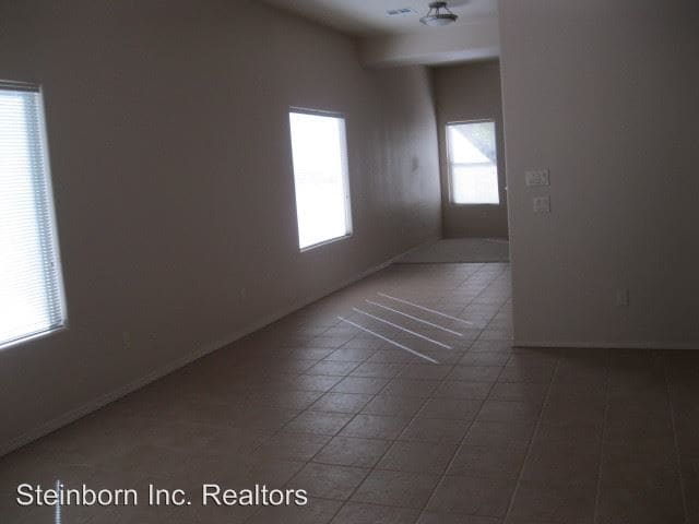 Building Photo - 2052 Cotton Ave
