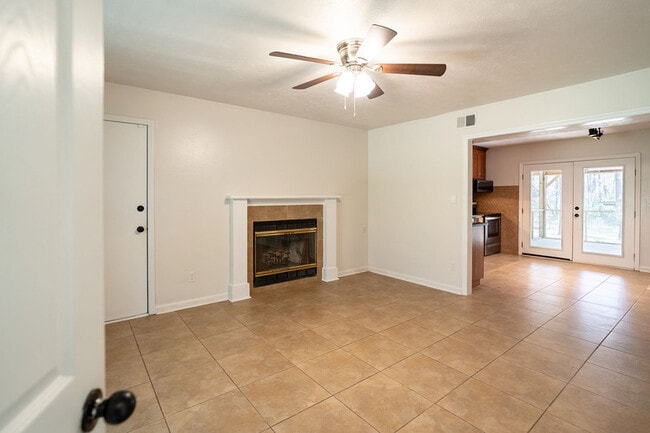 Foto del edificio - 3444 Briar Branch Trail