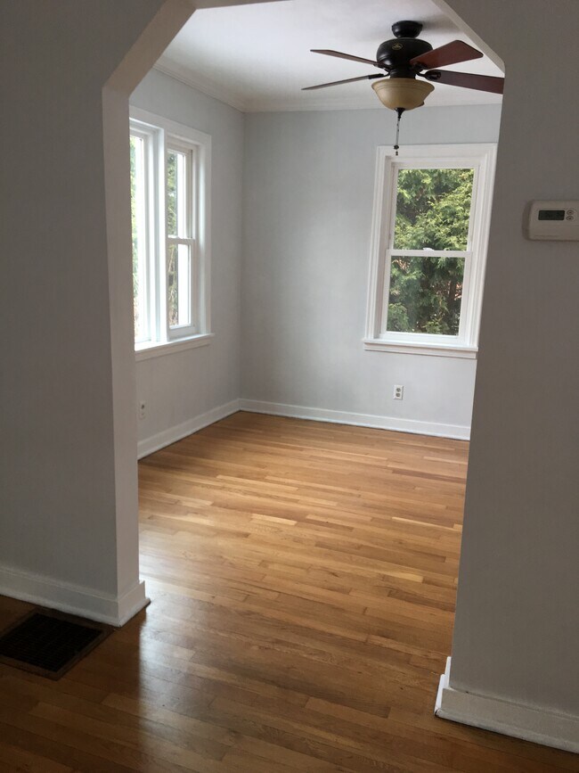 Foto del edificio - 1212 Love St