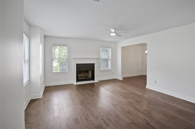 Building Photo - 1569 Foote St NE