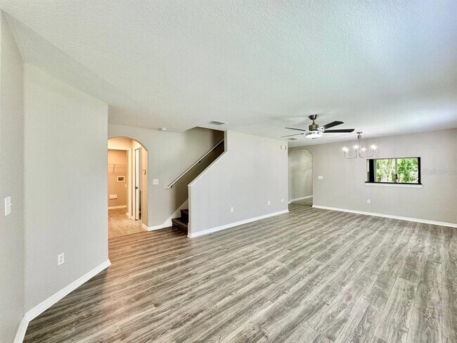 Foto del edificio - 12534 Chenwood Ave