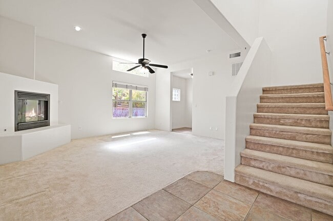 Building Photo - 1 MO. FREE RENT WITH 2 YR. LEASE!  Bright Tierra Contenta Retreat