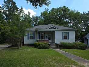 Building Photo - 1840 Carolina Ave