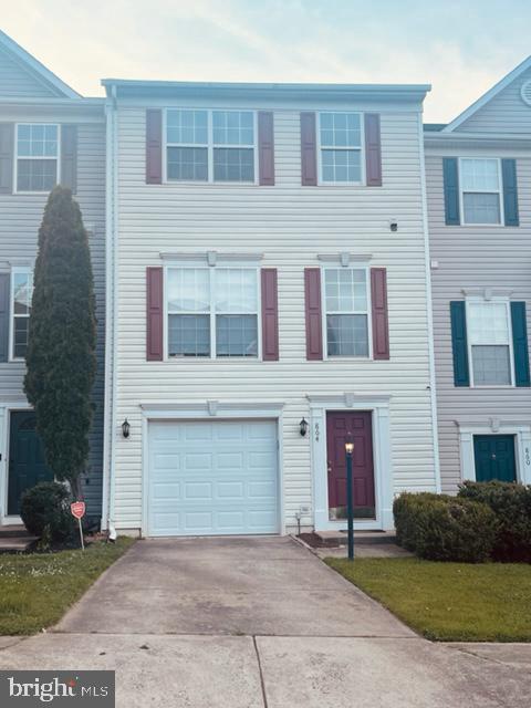Foto principal - 864 Persimmon Pl