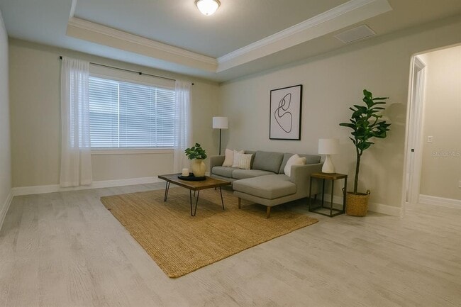 Foto del edificio - 7415 Olivewood Ave