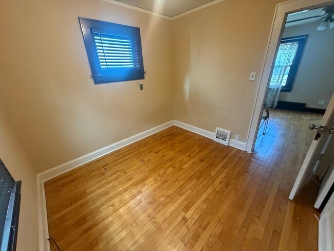 Building Photo - 3504 S Clement Ave