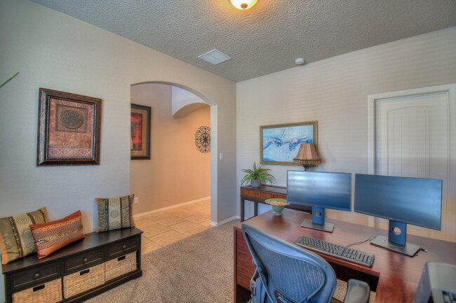 Foto del edificio - 7032 Tombstone Rd NW