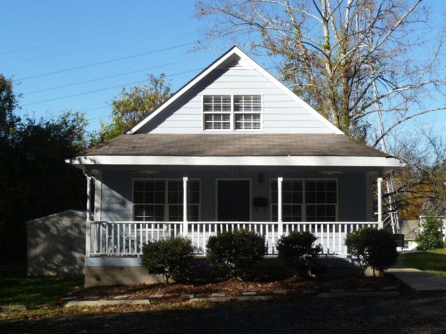 Photo - 510 McCauley St House