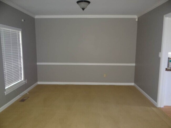 Building Photo - Home for rent in Hoover!