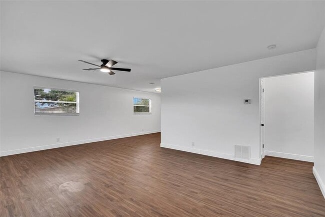 Foto del edificio - 420 SW 27th Terrace