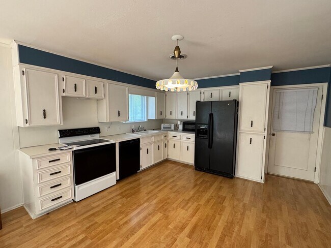 Foto del edificio - 1608 Northcrest Dr