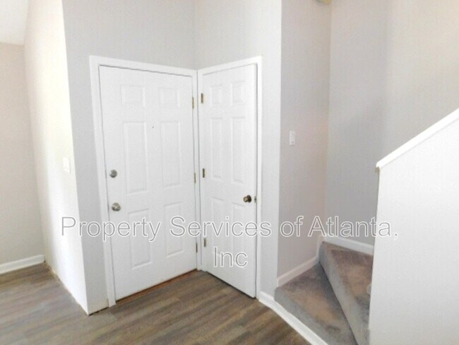 Foto del edificio - 502 Plymouth Ln