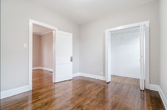 Foto del edificio - 5257 W Eddy St