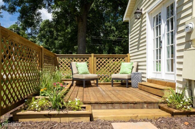 Building Photo - 2 br, 2 bath House - 4151 Old Hillsbourgh Rd