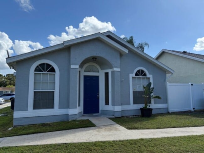 Winter Springs 3 Bedroom, 2 Bath w/ Commun... - Winter Springs 3 Bedroom, 2 Bath w/ Commun... House