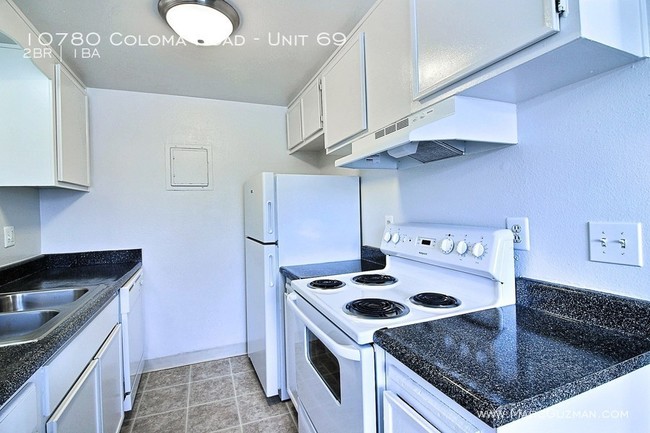 Building Photo - 10780 Coloma Rd