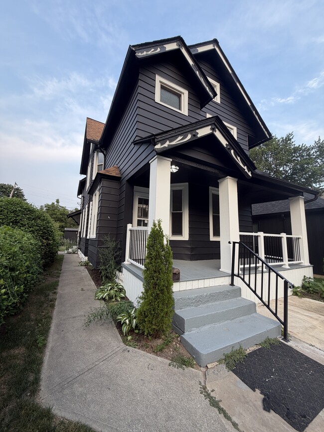 Building Photo - 1799 W 48th St