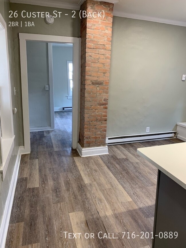 Building Photo - 26 Custer St