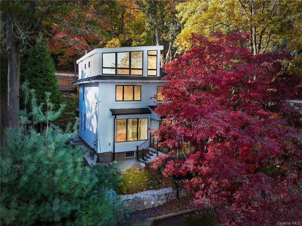 Foto principal - 305 Hudson Terrace
