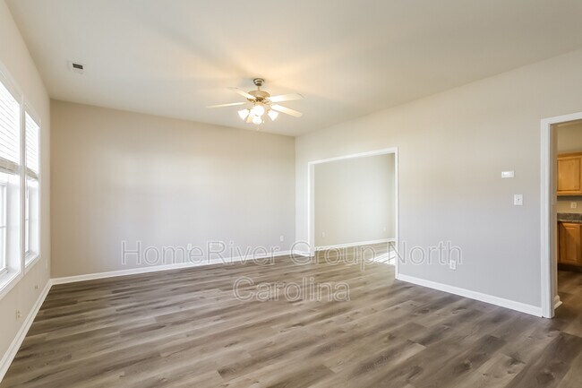 2912 Filbert St - 4