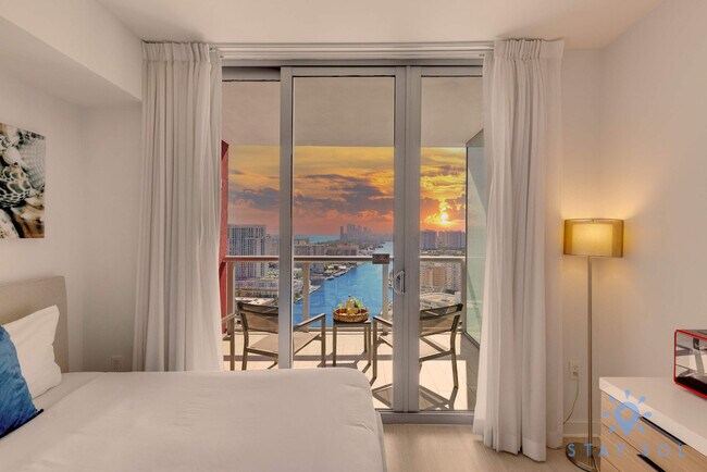 Foto del edificio - 2602 E Hallandale Beach Blvd