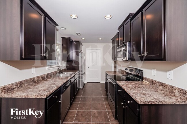 Foto del edificio - 855 Clover Ave