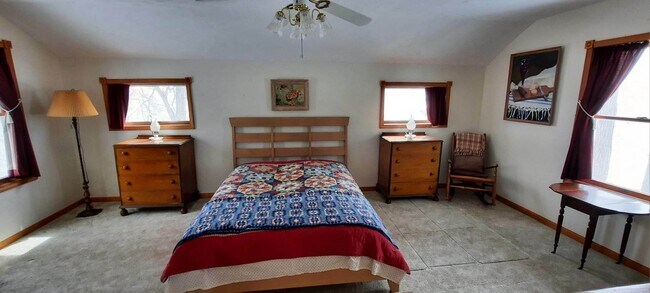 Building Photo - 4883 Cordes Rd