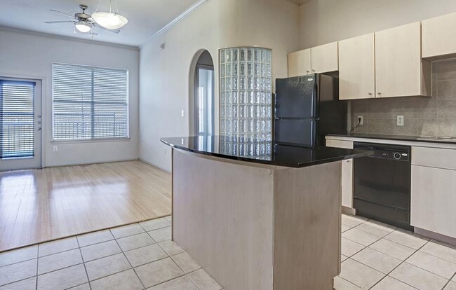 Foto del edificio - 1441 East St