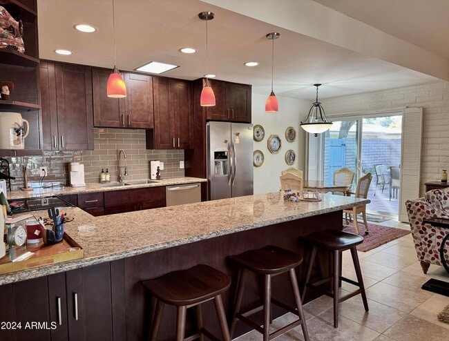 Foto del edificio - 4800 N 68th St