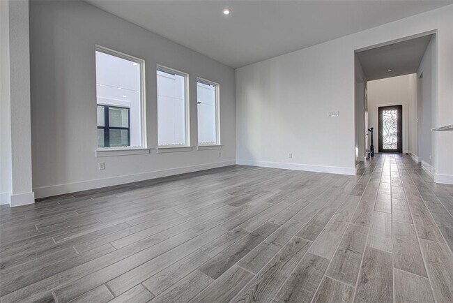 Foto del edificio - 8604 Pine Muhly Dr