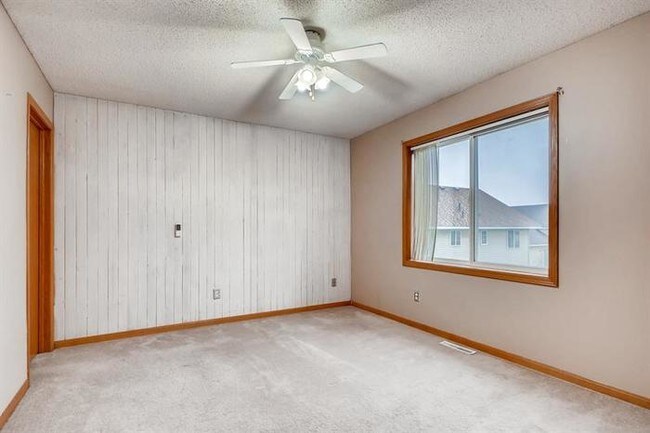 Building Photo - 1112 Maple St, Farmington, MN, 55024
