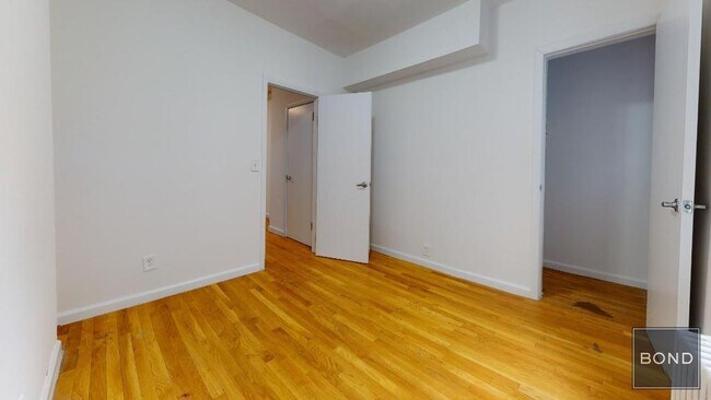 Foto del edificio - 429 East 73 Street