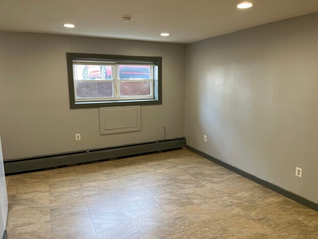 Foto del edificio - 32 Cook Ave