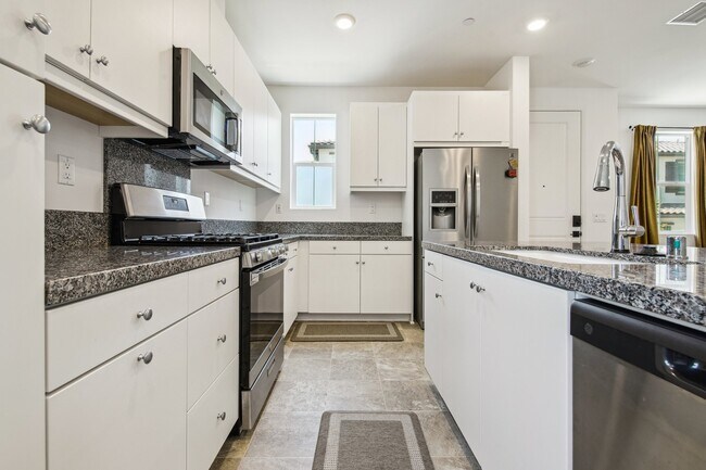 Building Photo - 5584 Kate Way