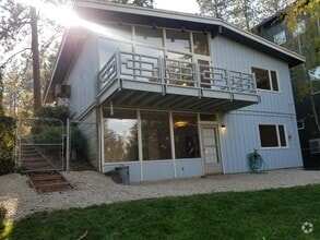 Building Photo - 1525 E 19th Ave