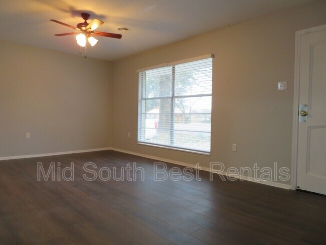 Foto del edificio - 5138 Breckenwood Dr