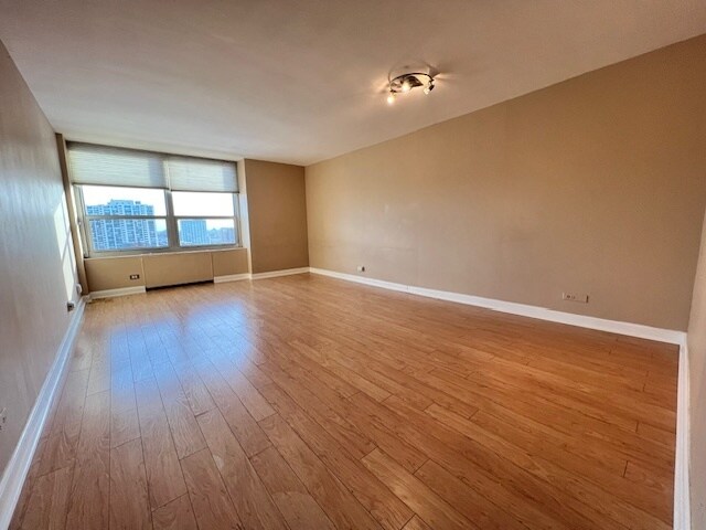 Foto del edificio - 720 W Gordon Terrace