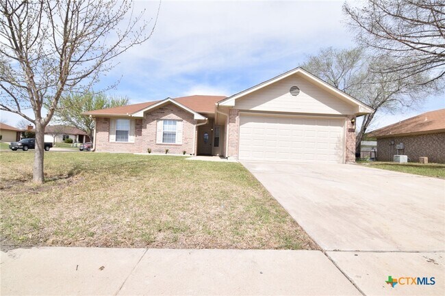 Foto del edificio - 4201 Bluestem Ln