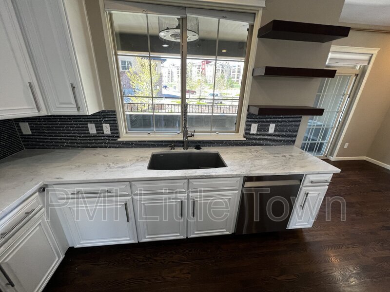 Foto principal - 9365 Dorchester St