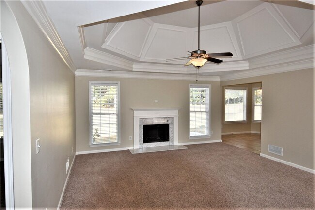 Foto del edificio - 808 Winding Grove Ln