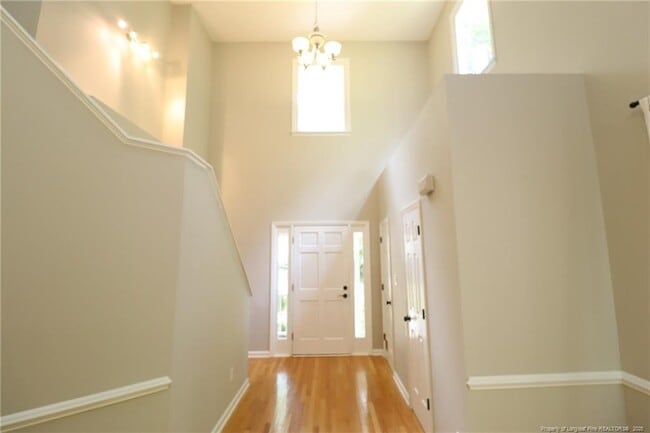 Building Photo - 109 Candy Apple Ct