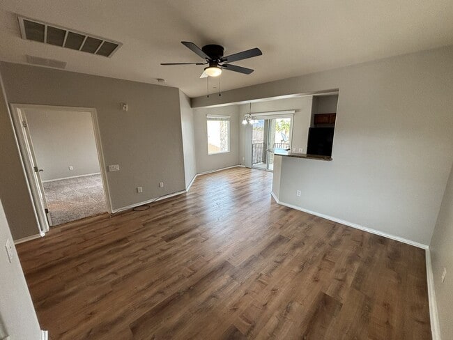 Building Photo - Beautiful 3Bed/2Bath/1Car Condo in Sky Pointe Community – Northwest Las Vegas!