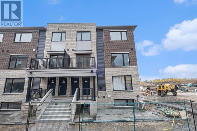 Building Photo - 801 Glenroy Gilbert Dr